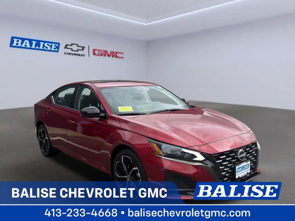2023 Nissan Altima SR Intelligent AWD in Red — front three-quarter view