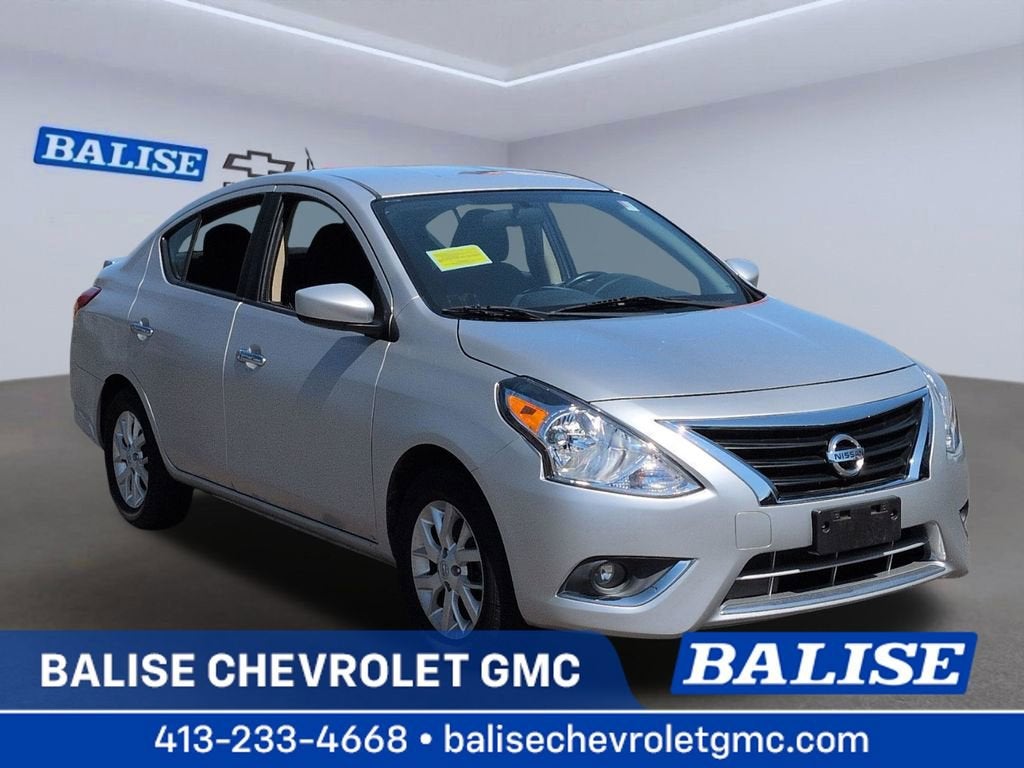 2018 Nissan Versa 1.6 SV in Silver — front three-quarter view