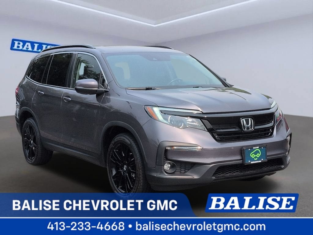 2022 Honda Pilot AWD Special Edition in Gray — front three-quarter view